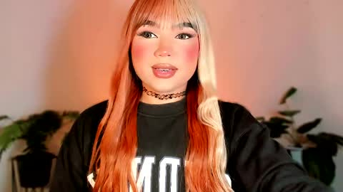 miss_zz online show from May 29, 2026, 5:11 pm