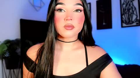 miss_zz online show from June 6, 2026, 4:44 pm