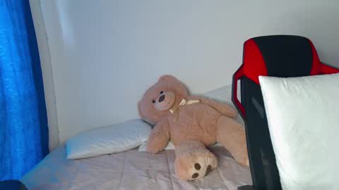 Snapshot of missakamee_420 chatting on December 23, 2024, 5:11 pm violeta online show from December 23, 2024, 5:11 pm