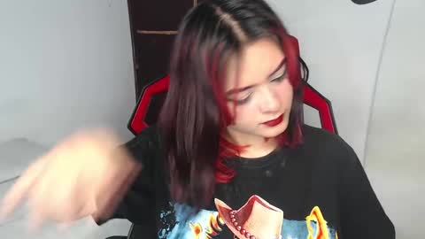 Snapshot of missakamee_420 chatting on January 3, 2025, 6:35 pm violeta online show from January 3, 2025, 6:35 pm