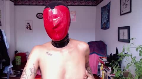 Snapshot of missanarky chatting on February 5, 2025, 9:50 pm Anarkitten online show from February 5, 2025, 9:50 pm