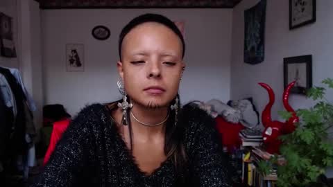 Snapshot of missanarky chatting on February 21, 2025, 10:15 pm Anarkitten online show from February 21, 2025, 10:15 pm