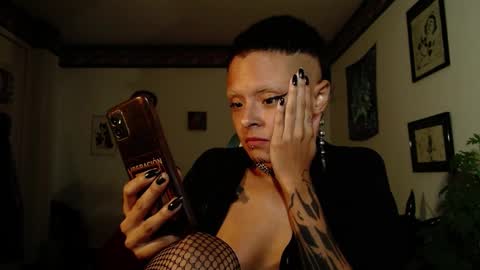 Snapshot of missanarky chatting on March 5, 2025, 2:25 am Anarkitten online show from March 5, 2025, 2:25 am