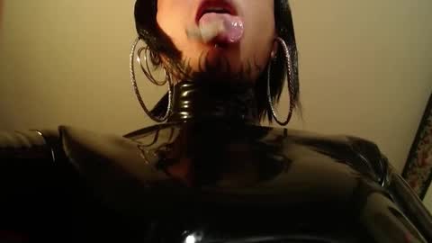 Snapshot of missanarky chatting on October 21, 2025, 9:48 pm Anarkitten online show from October 21, 2025, 9:48 pm