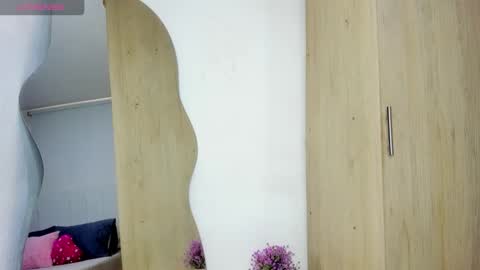 Snapshot of missangeldust chatting on November 15, 2025, 12:34 pm missangeldust online show from November 15, 2025, 12:34 pm