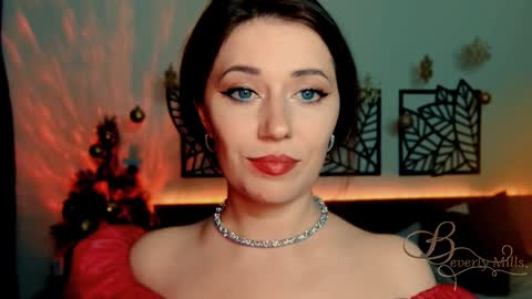 Snapshot of missbeverlymills chatting on January 4, 2025, 9:20 pm The divine Beverly online show from January 4, 2025, 9:20 pm