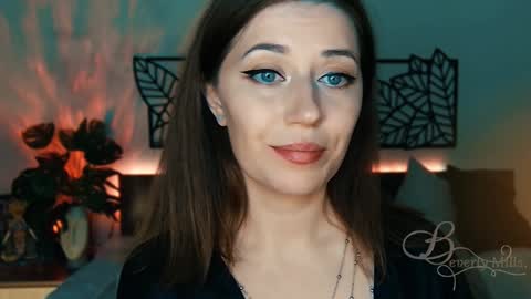 Snapshot of missbeverlymills chatting on January 17, 2025, 10:45 pm The divine Beverly online show from January 17, 2025, 10:45 pm