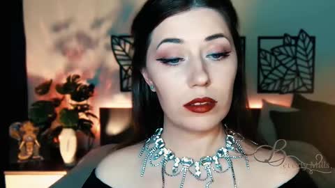 Snapshot of missbeverlymills chatting on February 9, 2025, 7:30 pm The divine Beverly online show from February 9, 2025, 7:30 pm