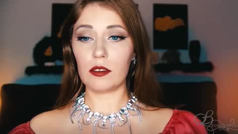 Snapshot of missbeverlymills chatting on September 12, 2025, 6:41 pm The divine Beverly online show from September 12, 2025, 6:41 pm