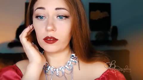 Snapshot of missbeverlymills chatting on October 13, 2025, 2:44 am The divine Beverly online show from October 13, 2025, 2:44 am