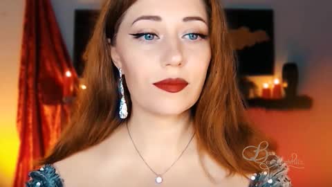 Snapshot of missbeverlymills chatting on October 16, 2025, 2:45 am The divine Beverly online show from October 16, 2025, 2:45 am