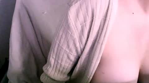 Snapshot of missbiny chatting on June 12, 2026, 10:41 pm Avamlash online show from June 12, 2026, 10:41 pm