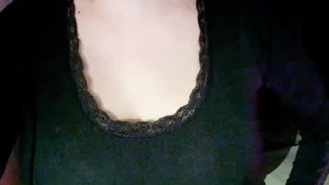 Snapshot of missbiny chatting on July 13, 2026, 9:28 pm Avamlash online show from July 13, 2026, 9:28 pm