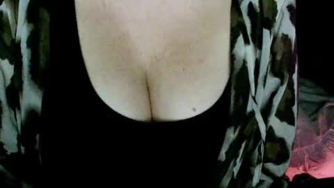 Snapshot of missbiny chatting on July 26, 2026, 10:16 pm Avamlash online show from July 26, 2026, 10:16 pm
