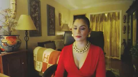 Snapshot of missbrownx chatting on November 25, 2025, 10:54 pm Brownie -P online show from November 25, 2025, 10:54 pm