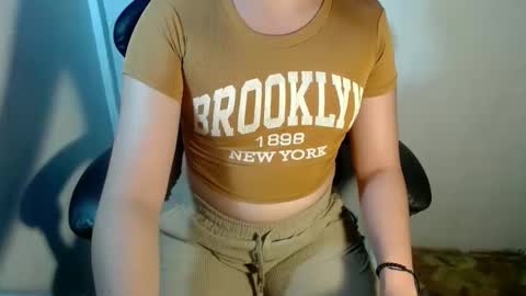 Snapshot of misscherry69x chatting on December 19, 2025, 8:54 am cherry online show from December 19, 2025, 8:54 am