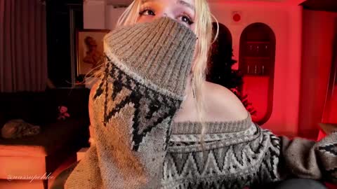 Snapshot of misschloe__ chatting on December 13, 2024, 4:00 am Chloe freelance model Please your thumbs up are important online show from December 13, 2024, 4:00 am