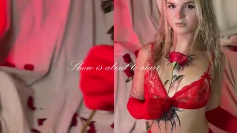 Snapshot of misschloe__ chatting on February 14, 2025, 11:20 pm Chloe freelance model Please your thumbs up are important online show from February 14, 2025, 11:20 pm