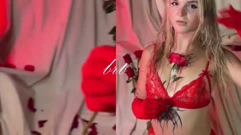 Snapshot of misschloe__ chatting on February 21, 2025, 2:17 am Chloe freelance model Please your thumbs up are important online show from February 21, 2025, 2:17 am