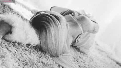 Snapshot of misschloe__ chatting on November 10, 2025, 12:31 am Chloe freelance model Please your thumbs up are important online show from November 10, 2025, 12:31 am