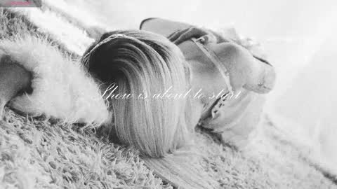 Snapshot of misschloe__ chatting on November 27, 2025, 1:07 am Chloe freelance model Please your thumbs up are important online show from November 27, 2025, 1:07 am