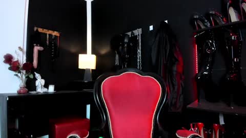 Missdarklady online show from January 31, 2025, 10:42 pm