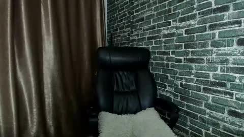 Miss online show from December 19, 2025, 12:50 am