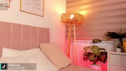 Julieta Arboleda   but i like call me esme online show from September 25, 2025, 9:51 pm