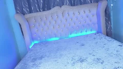 im your queen steffie online show from October 11, 2025, 3:17 am