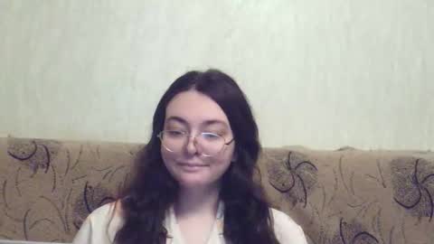 missis mona online show from March 19, 2026, 8:13 pm