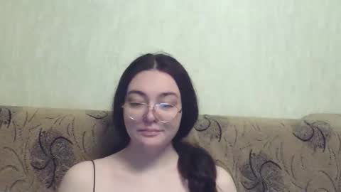 missis mona online show from April 15, 2026, 10:43 pm