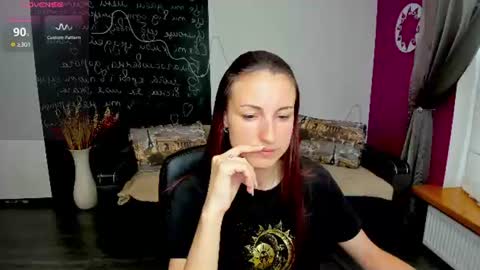 Snapshot of missis_sofiia chatting on July 4, 2026, 12:00 pm Sofia online show from July 4, 2026, 12:00 pm