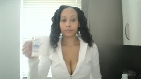 Snapshot of missjasmineuk23 chatting on July 3, 2026, 9:05 am MissJasmineUK online show from July 3, 2026, 9:05 am