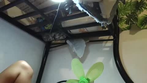 Jona online show from October 3, 2025, 6:16 pm