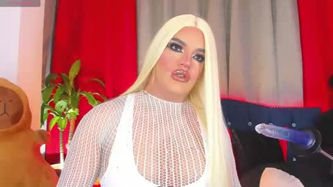 kassandra lazcano online show from April 28, 2026, 1:37 am