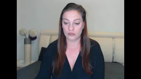 Snapshot of misskhloe chatting on December 21, 2025, 5:20 pm Khloe online show from December 21, 2025, 5:20 pm