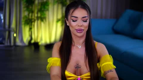 misskiarra online show from March 1, 2025, 4:58 am