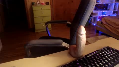 Snapshot of misskittyfox chatting on December 10, 2024, 4:45 am MissKittyFox online show from December 10, 2024, 4:45 am