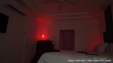 Snapshot of missksavage chatting on January 1, 2025, 11:18 pm Miss K online show from January 1, 2025, 11:18 pm