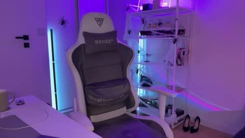 Snapshot of misslalii chatting on October 22, 2025, 5:13 pm misslalii online show from October 22, 2025, 5:13 pm