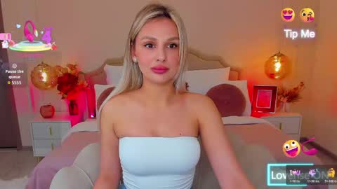 Snapshot of misslou_ chatting on May 13, 2026, 5:16 am Lou online show from May 13, 2026, 5:16 am