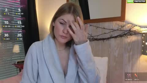 Snapshot of misslucci chatting on December 19, 2025, 8:32 am Misslucci online show from December 19, 2025, 8:32 am