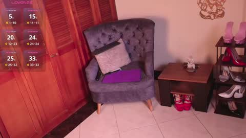 Im Valentina  online show from February 24, 2026, 11:25 pm