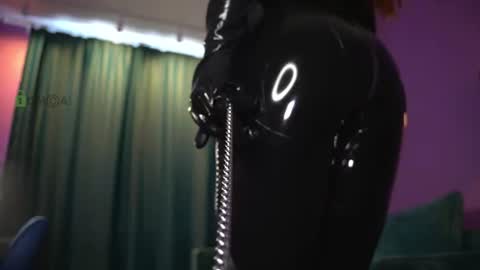 Snapshot of missmarynow chatting on July 28, 2026, 11:17 am Goddess Mary Bratty Mistress. Latexleather. spandex. nylon - are my favourite things online show from July 28, 2026, 11:17 am