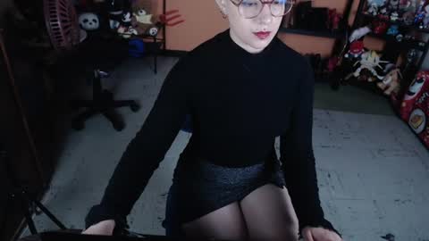 Snapshot of missmia2 chatting on July 4, 2026, 12:11 pm Miss Mia online show from July 4, 2026, 12:11 pm