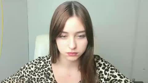 Snapshot of missmiamiss chatting on November 12, 2025, 12:49 pm Mia online show from November 12, 2025, 12:49 pm