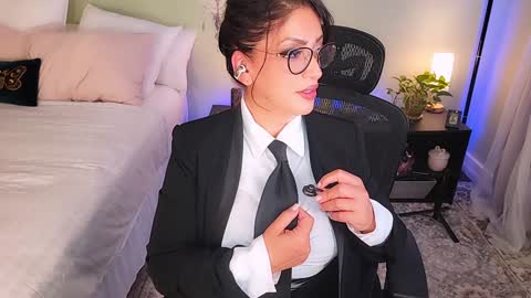 Snapshot of missmina chatting on September 9, 2025, 3:28 am Mina online show from September 9, 2025, 3:28 am