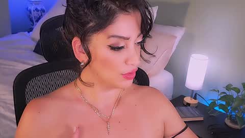 Snapshot of missmina chatting on October 30, 2025, 2:24 am Mina online show from October 30, 2025, 2:24 am