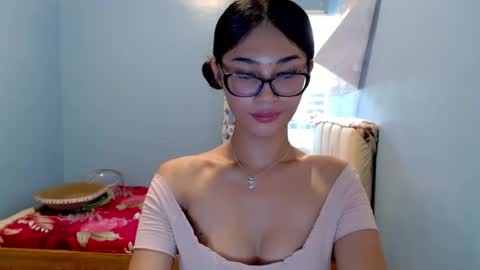 missminervaa online show from June 20, 2026, 7:00 am