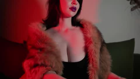   online show from November 1, 2025, 1:46 pm